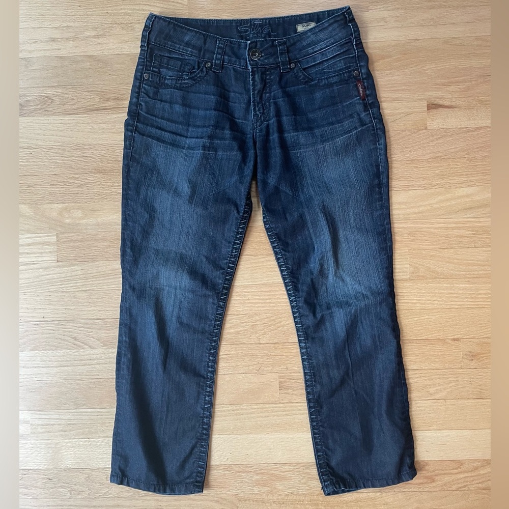 Silver Suki Capri Jeans Size 28 in Excellent Condition
